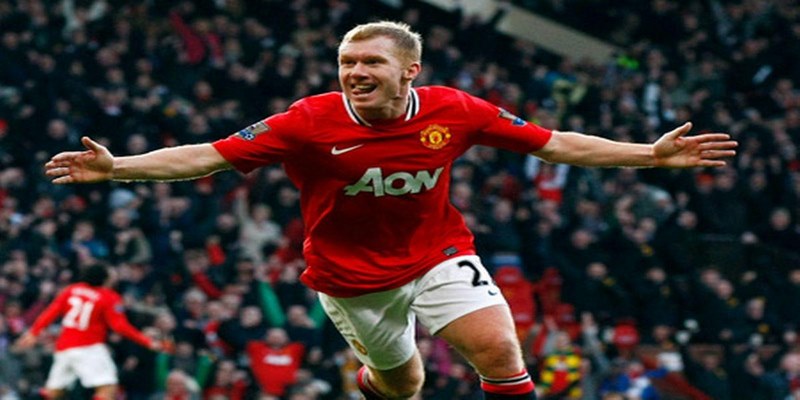 Paul Scholes nổi tiếng là một tiền vệ kiến thiết tốt nhất của MU